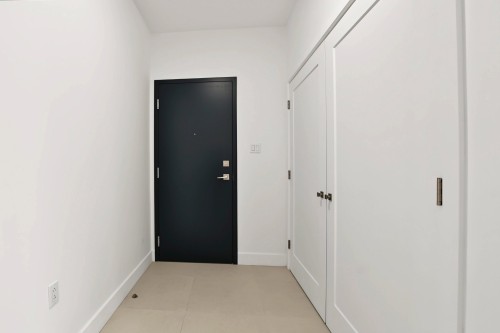 301-9229 Rue Airlie , Montréal (LaSalle), QC H8R 2A7 4