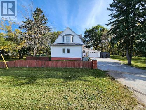 5427 YONGE STREET , Innisfil, Ontario L0L 1R0 2