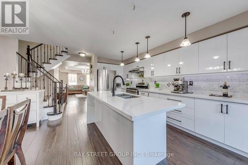 213 LITTLEWOOD DRIVE  Oakville, ON L6H 6T8
