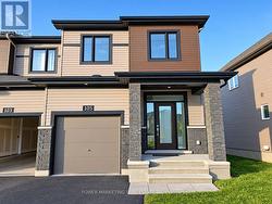 105 NATARE PLACE  Ottawa, ON K2T 0P3