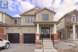 15 DURHAM AVENUE  Barrie, ON L9J 0W7