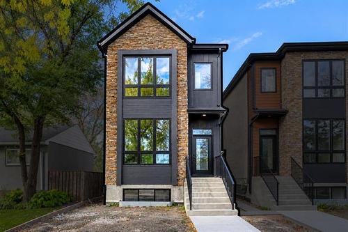 699 Renfrew ST  Winnipeg, MB R3N 1K1