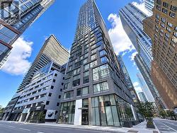 PH10 - 101 PETER STREET  Toronto, ON M5V 0G6