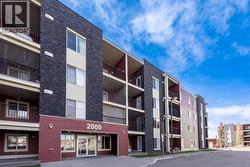 2212, 15 Saddlestone Way NE  Calgary, AB T3J 0S3
