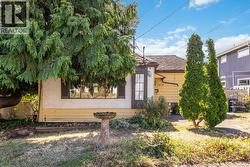 1415 LANG St  Victoria, BC V8T 2S6