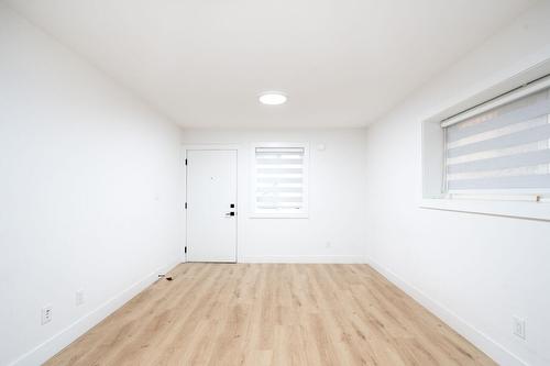 Lower Suite 7137 204A STREET , Langley, British Columbia V2Y 3S7 5