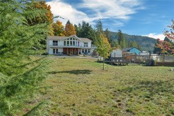527 Burman Crt  Gold River, BC V0P 1G0