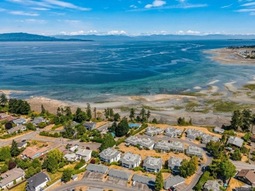 #228-330 Dogwood St  Parksville, BC V9P 1P7