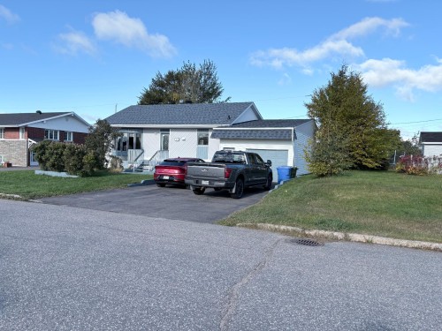 Façade - 251 Rue Champlain, Sept-Îles, QC 