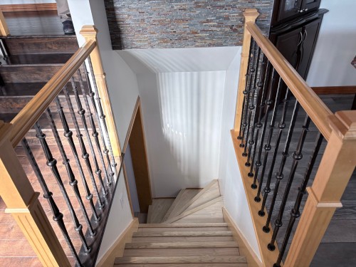 Escalier - 251 Rue Champlain, Sept-Îles, QC 