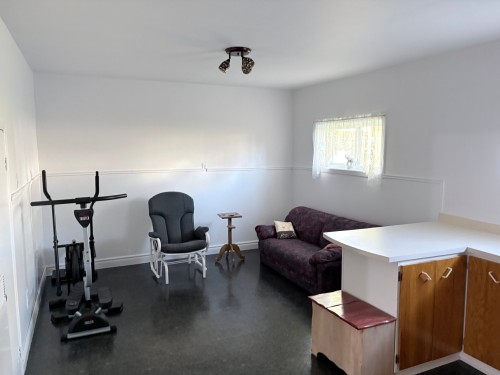 Salle familiale - 251 Rue Champlain, Sept-Îles, QC 
