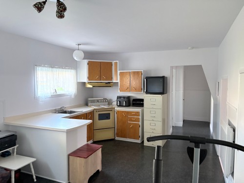 Salle familiale - 251 Rue Champlain, Sept-Îles, QC 