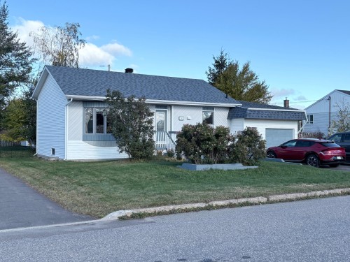 Façade - 251 Rue Champlain, Sept-Îles, QC 