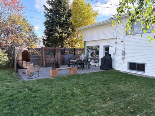 Terrasse - 251 Rue Champlain, Sept-Îles, QC 