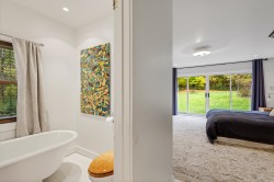 Salle de bains attenante à la CCP - 