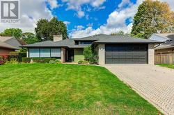 75 RAVENSBOURNE CRESCENT Toronto, ON M9A 2B1