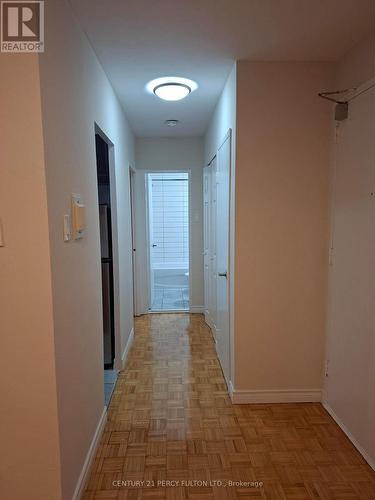 205 - 2202 WESTON ROAD , Toronto, Ontario M9N 1Y3 5