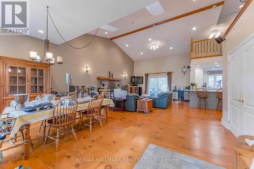 361 LAKE DRIVE N , Georgina, Ontario L4P 3C8 2