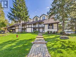 210 - 10 COVESIDE DRIVE  Huntsville, ON P1H 1C3