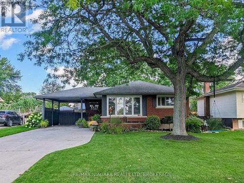 8610 FURLONG AVENUE  Niagara Falls (Chippawa), ON L2G 6X1
