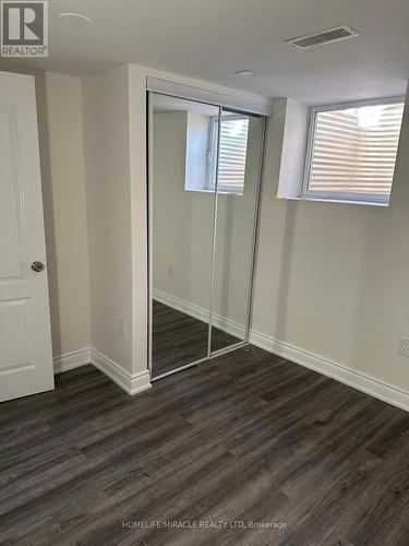 20 ARRAN CRESCENT , Vaughan, Ontario L4L 1G5 4