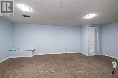 4 Glamis Court, Hamilton, ON 