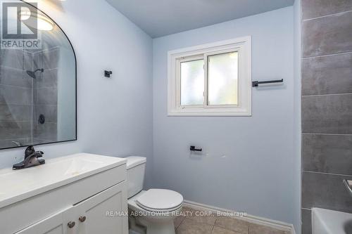 4 Glamis Court, Hamilton, ON 