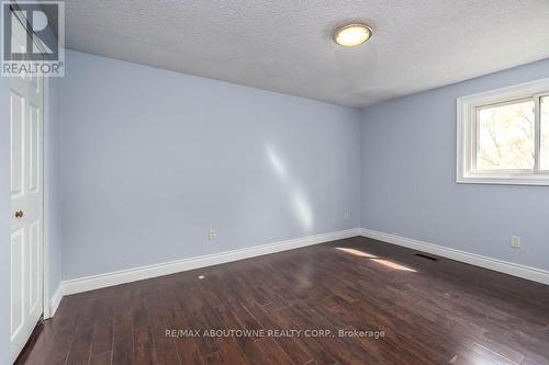 4 Glamis Court, Hamilton, ON 