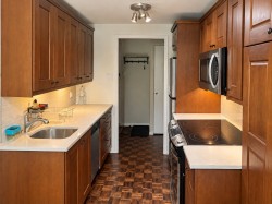 404-3480 Rue Simpson  Montréal (Ville-Marie), QC H3G 2N7