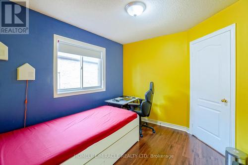 824 Khan Crescent, Mississauga, ON 
