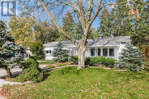 2 TAMARACK COURT  Innisfil, ON L9S 1M8