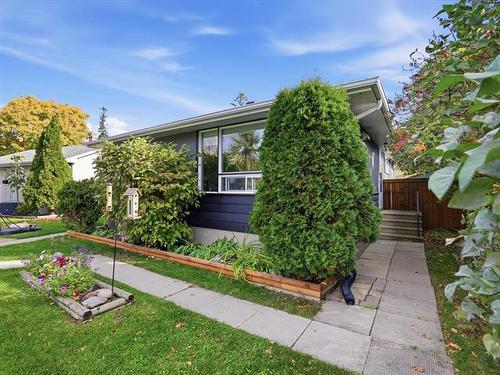 154 Harper AVE  Winnipeg, MB R2J 1K5