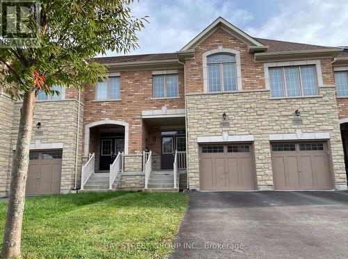 63 PORT ARTHUR CRESCENT  Richmond Hill, ON L4E 0Z9