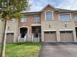 63 PORT ARTHUR CRESCENT Richmond Hill, ON L4E 0Z9