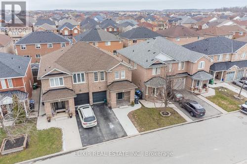 32 TRUMPET VALLEY BOULEVARD , Brampton, Ontario L7A 3N8 2