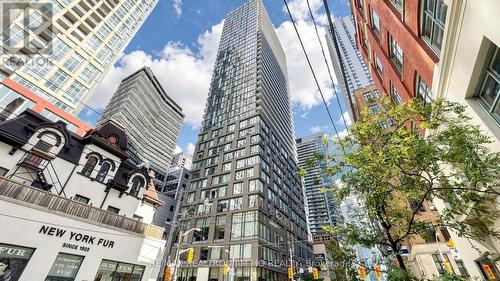 3512 - 101 PETER STREET , Toronto, Ontario M5V 2G9 2