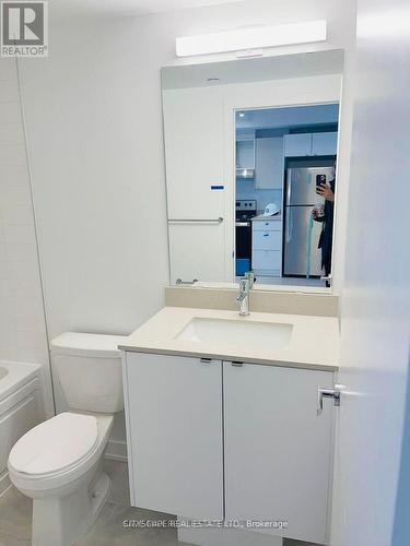 B412 - 3200 DAKOTA COMMON , Burlington, Ontario L7M 2A7 3