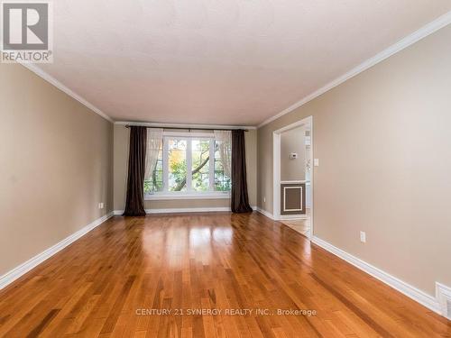Spacious Living room overlooking front gardens. - 2298 Bowman Road, Ottawa, ON 