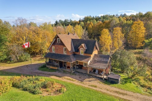 3871 Ch. River  L'Ange-Gardien, QC J8L 0H5