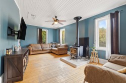 Salon - 