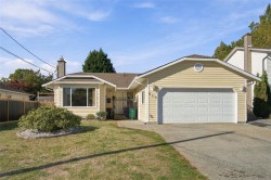 679 Georgia Ave  Nanaimo, BC V9R 3W3