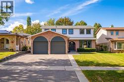 2595 CAVENDISH Drive  Burlington, ON L7P 4A9
