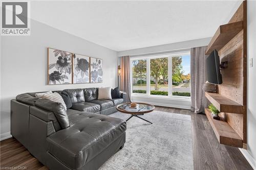 2595 Cavendish Drive, Burlington, ON 