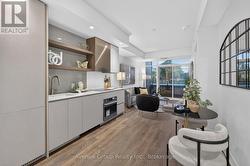 202 - 1285 QUEEN STREET E Toronto, ON M4L 1C2