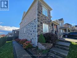 1415 LORMEL GATE AVENUE Innisfil, ON L0L 1W0