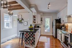 30 ELIZABETH STREET S Richmond Hill, ON L4C 3V4