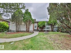 4324 70 ST NW  Edmonton, AB T6K 0V1