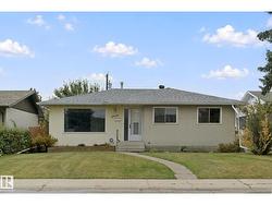 8424 70 ST NW  Edmonton, AB T6B 1W5