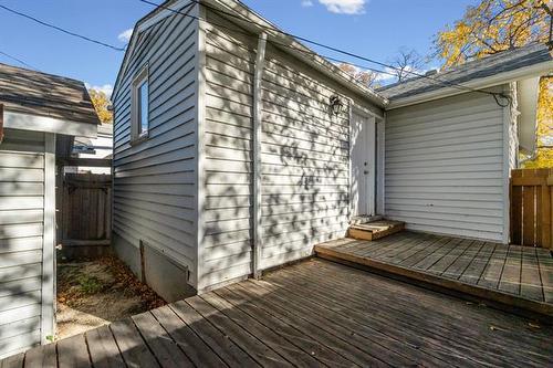 709 Walker Ave, Winnipeg, MB 