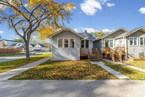 709 Walker Ave, Winnipeg, MB 